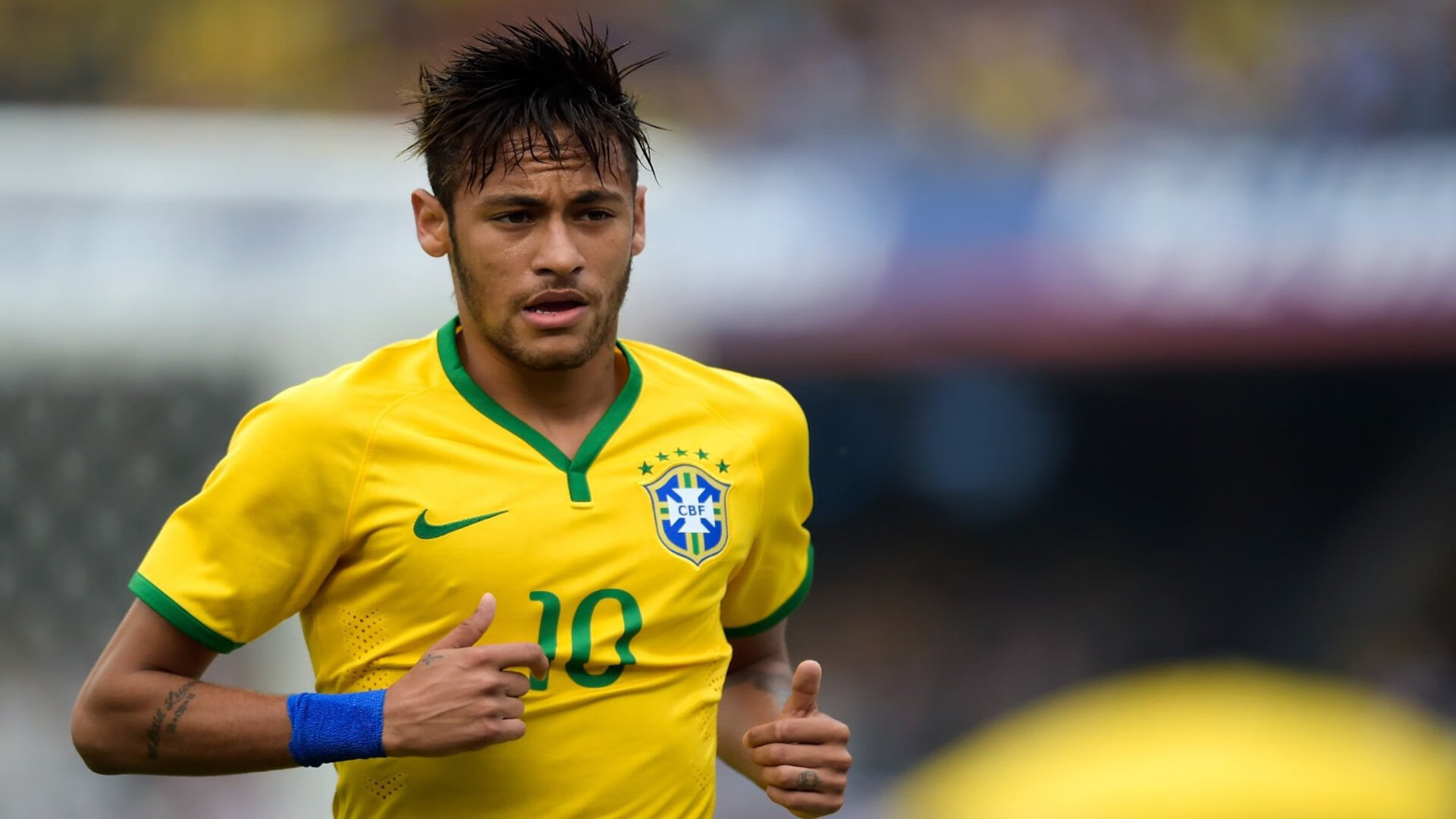 球迷“狂热支持”欧冠：最热烈的支持团体揭秘